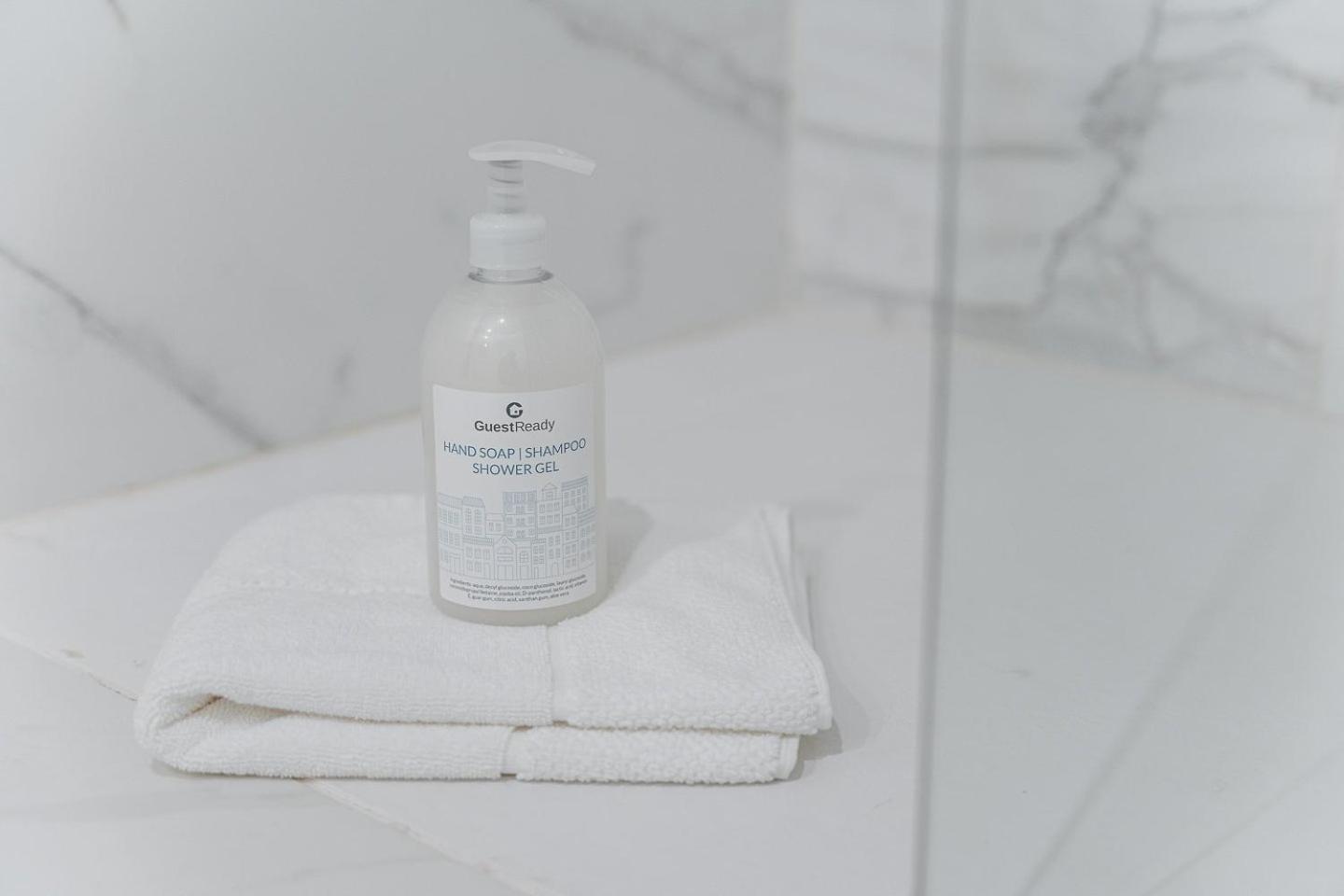 Guestready - Sleek Monochromatic In Bonfim Appartement Porto Buitenkant foto