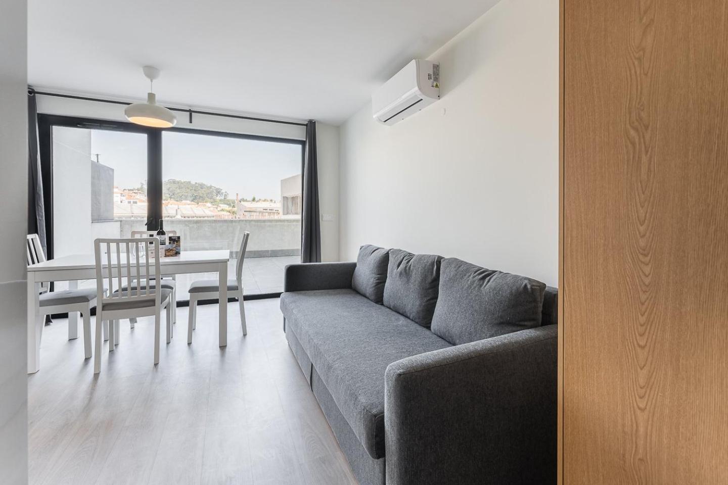 Guestready - Sleek Monochromatic In Bonfim Appartement Porto Buitenkant foto